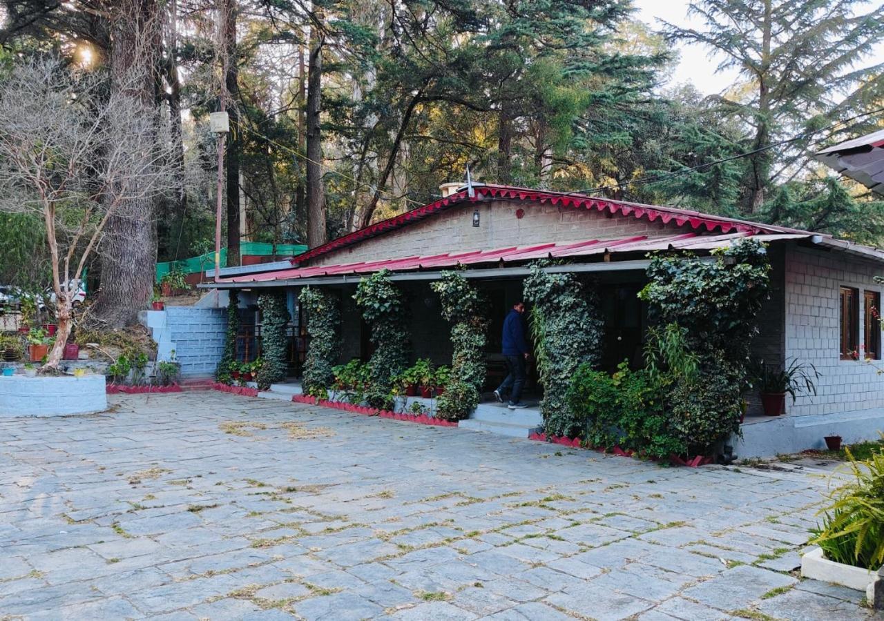 Chevron Rosemount Hotel Ranikhet Buitenkant foto
