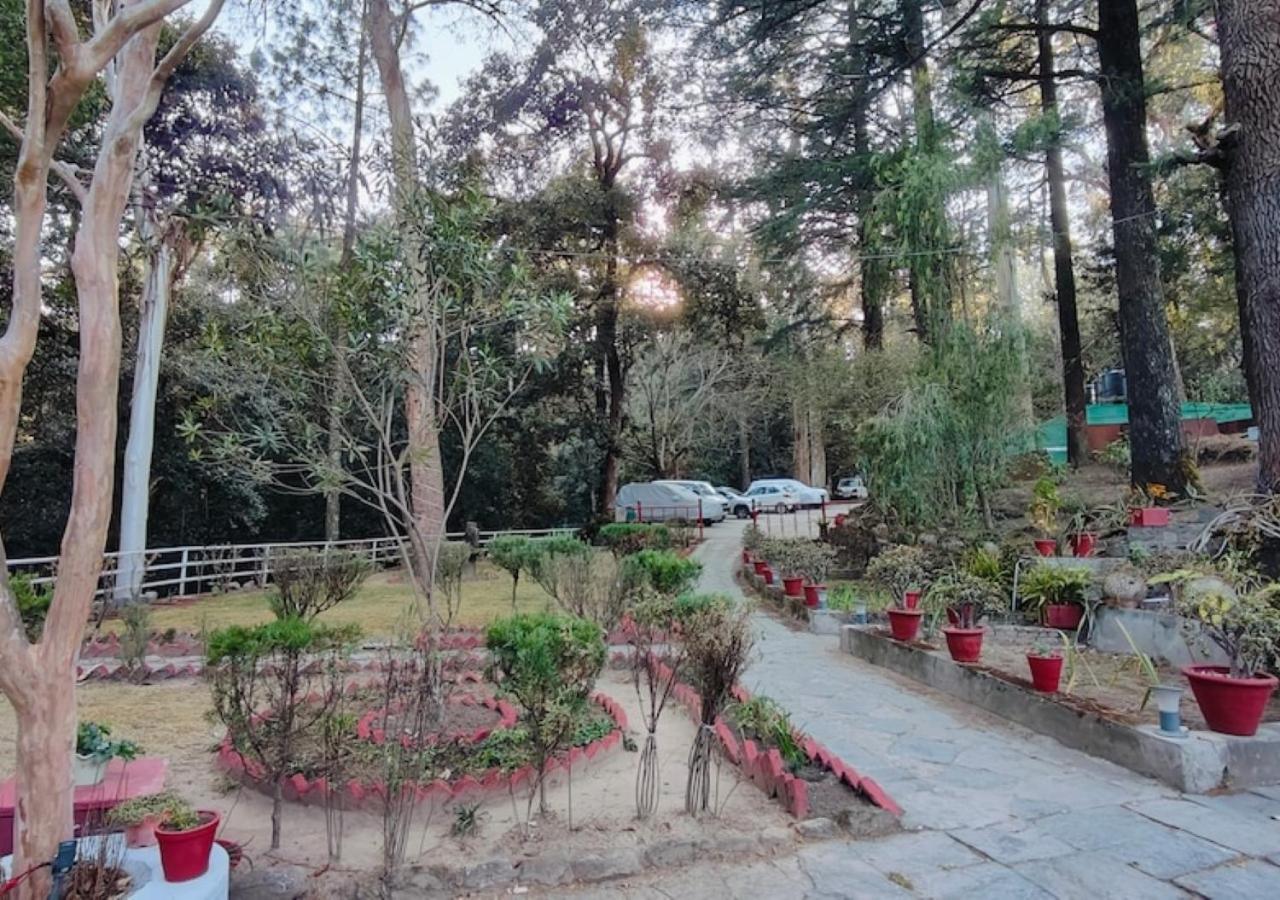 Chevron Rosemount Hotel Ranikhet Buitenkant foto