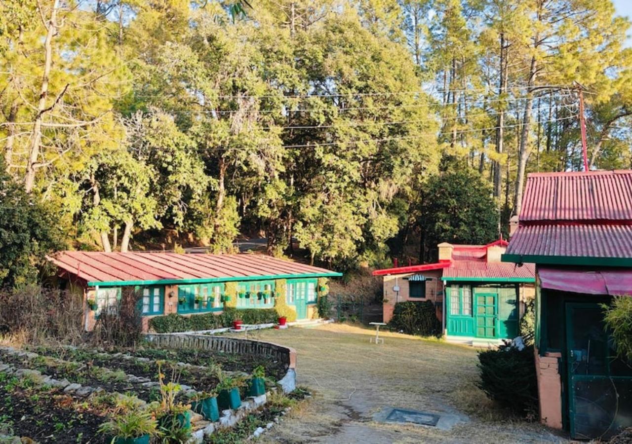 Chevron Rosemount Hotel Ranikhet Buitenkant foto