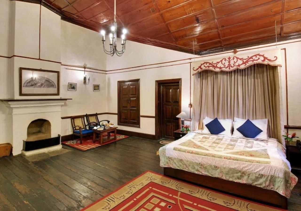 Chevron Rosemount Hotel Ranikhet Buitenkant foto